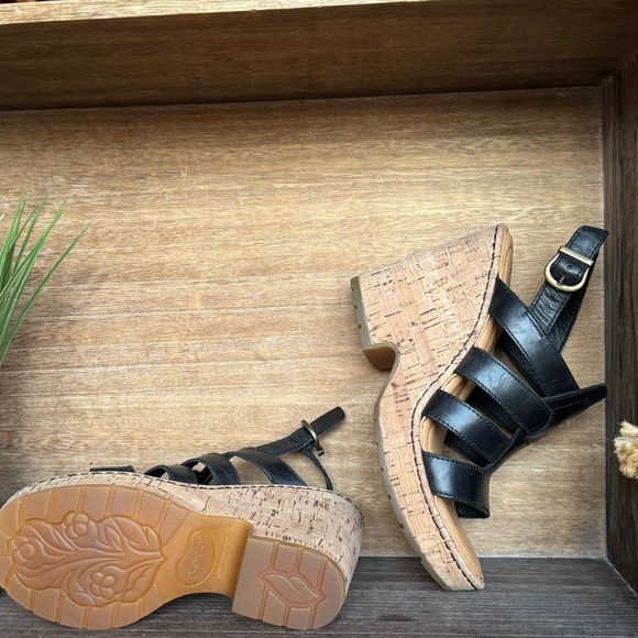 NEW Børn Women's Bernese Cage Wedge Sandal - Picture 10 of 16